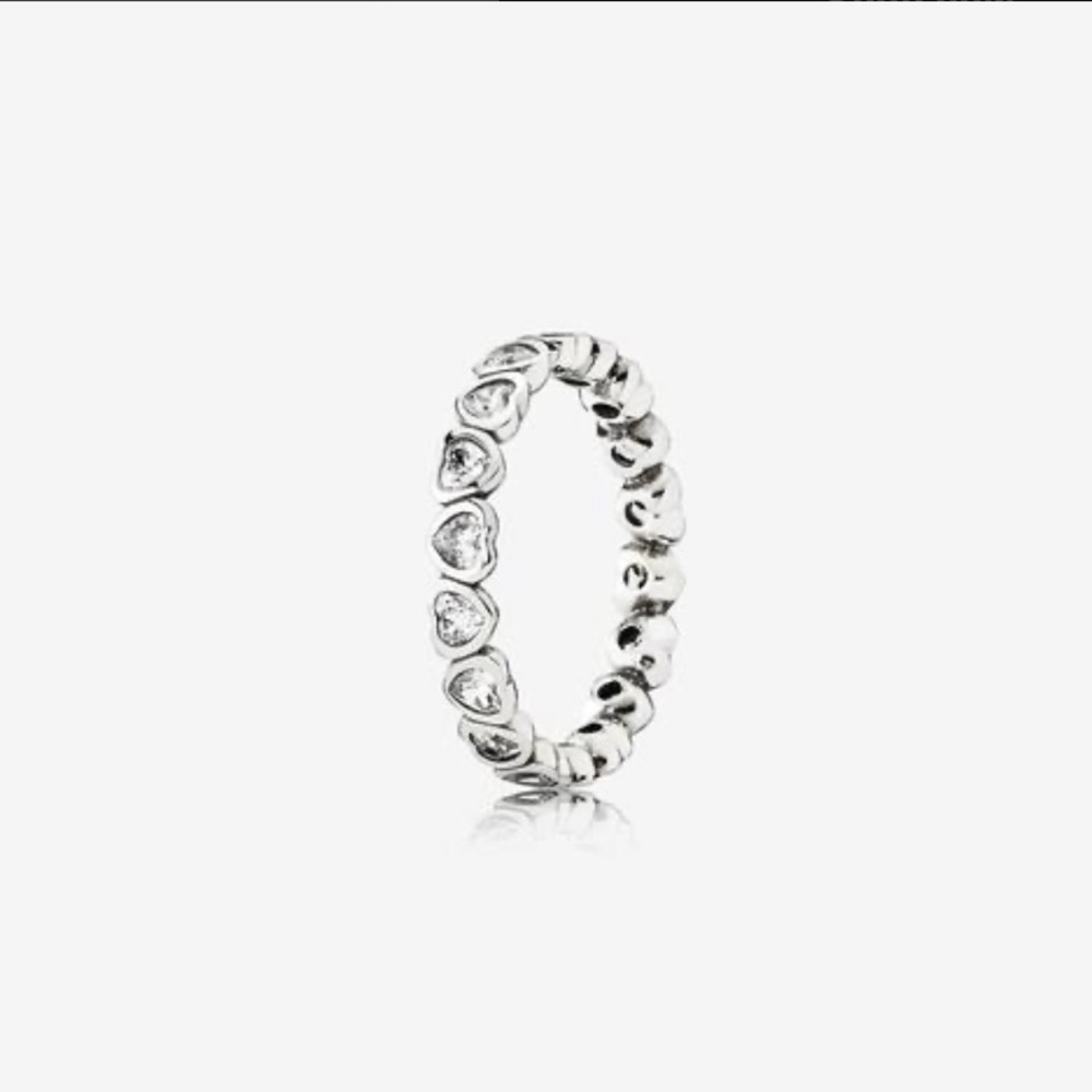 Pandora Sparkling Heart Stacking ring